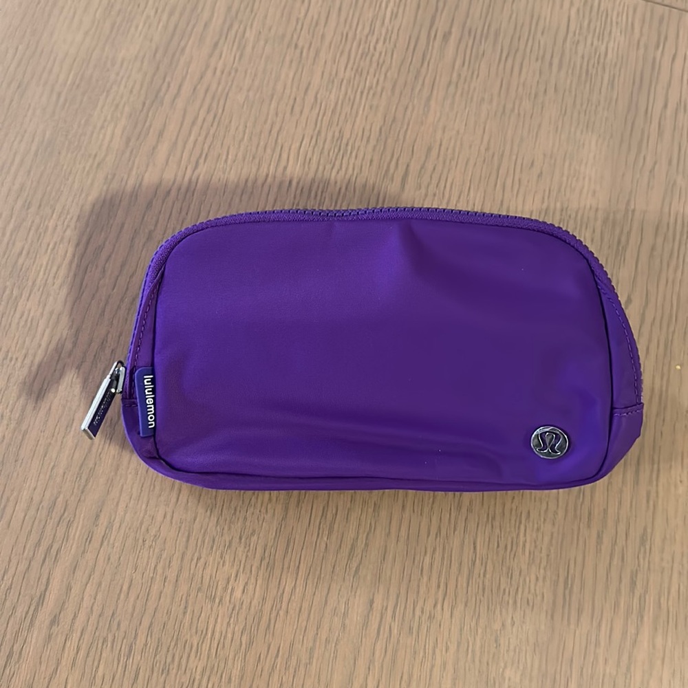 NWOT lululemon Everywhere Belt Bag